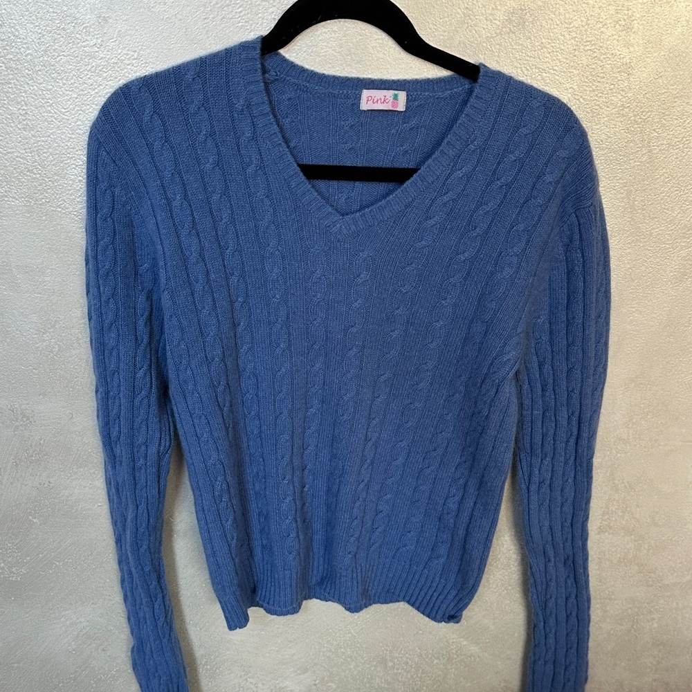 Vintage Pink 🍍 V-Neck Cable Cashmere Sweater - Blue sz large - Picture 1 of 6
